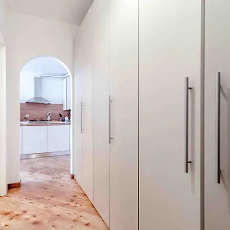 In-town Apartment Como